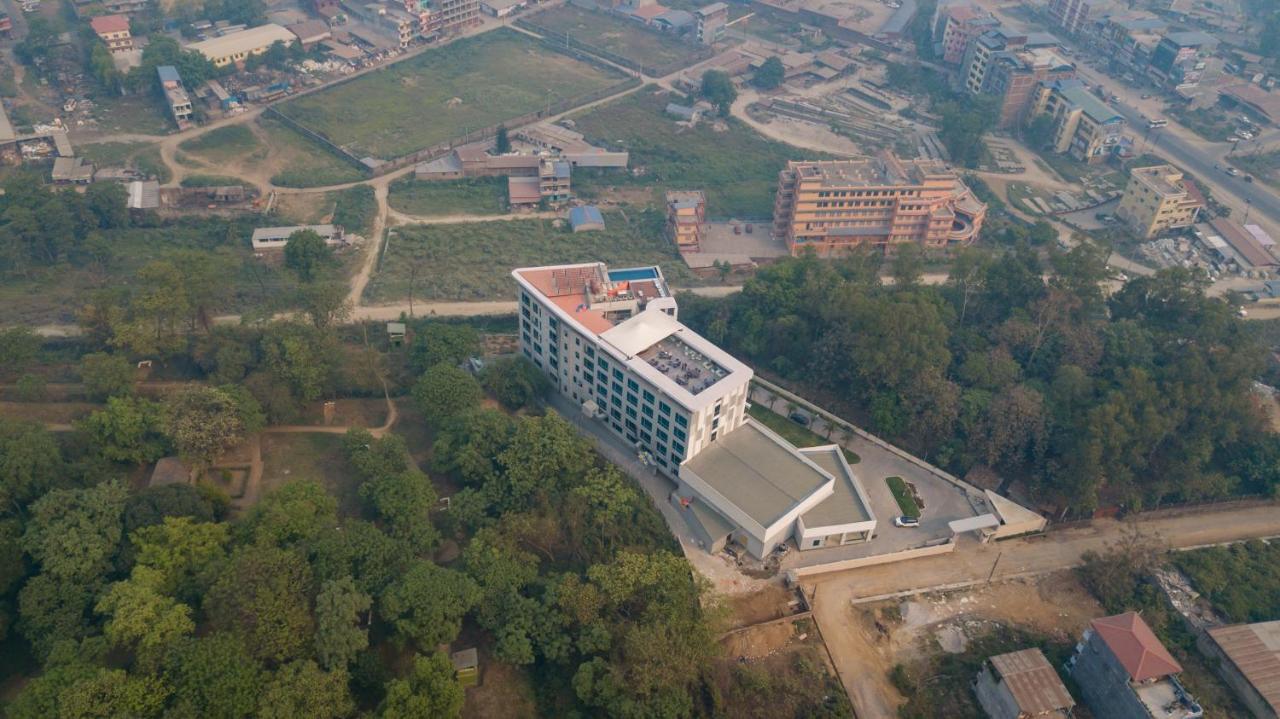 Hotel Siraichuli Читван Экстерьер фото