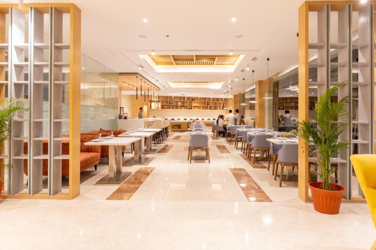 Hotel Siraichuli Читван Экстерьер фото