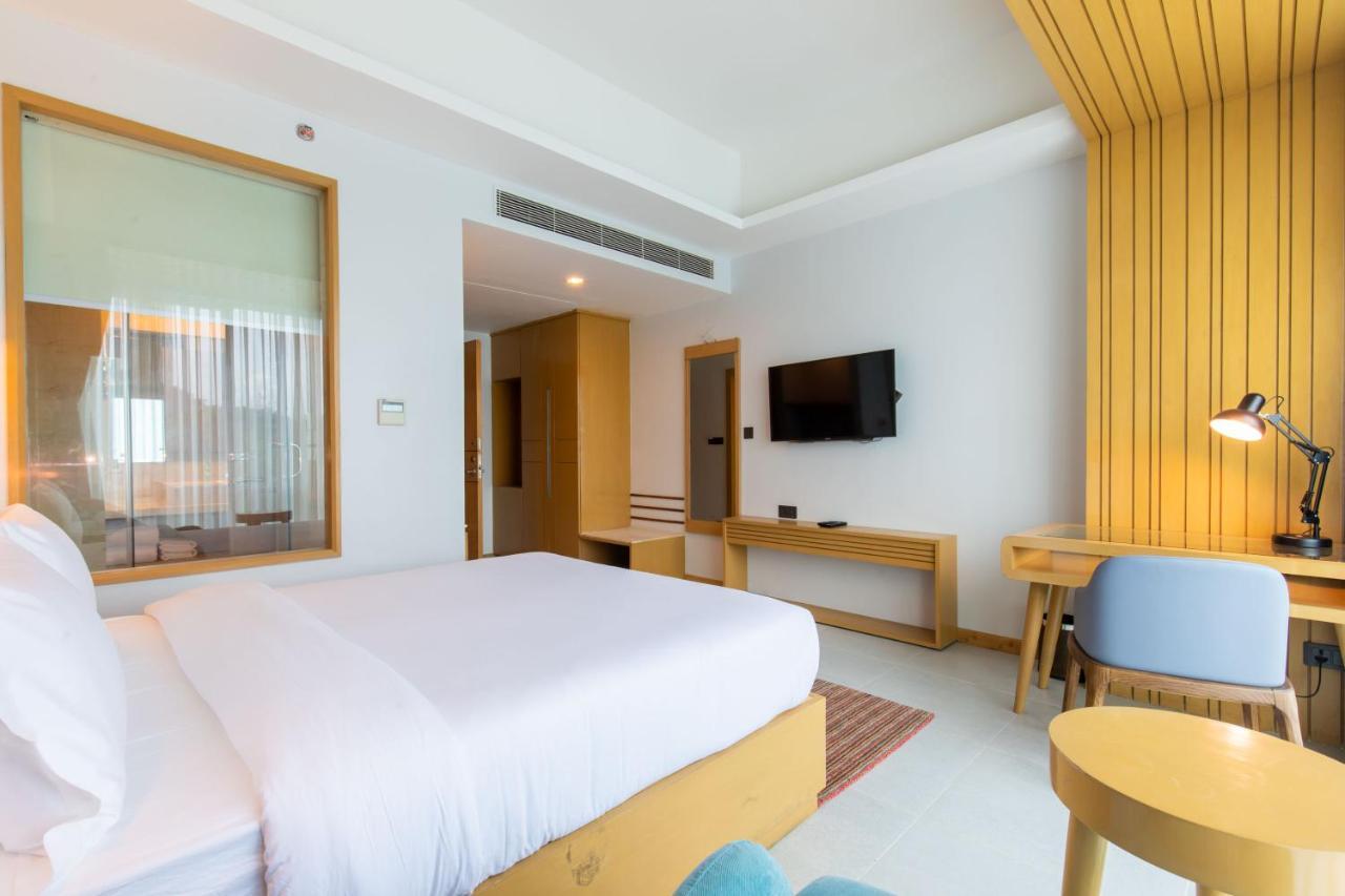 Hotel Siraichuli Читван Экстерьер фото
