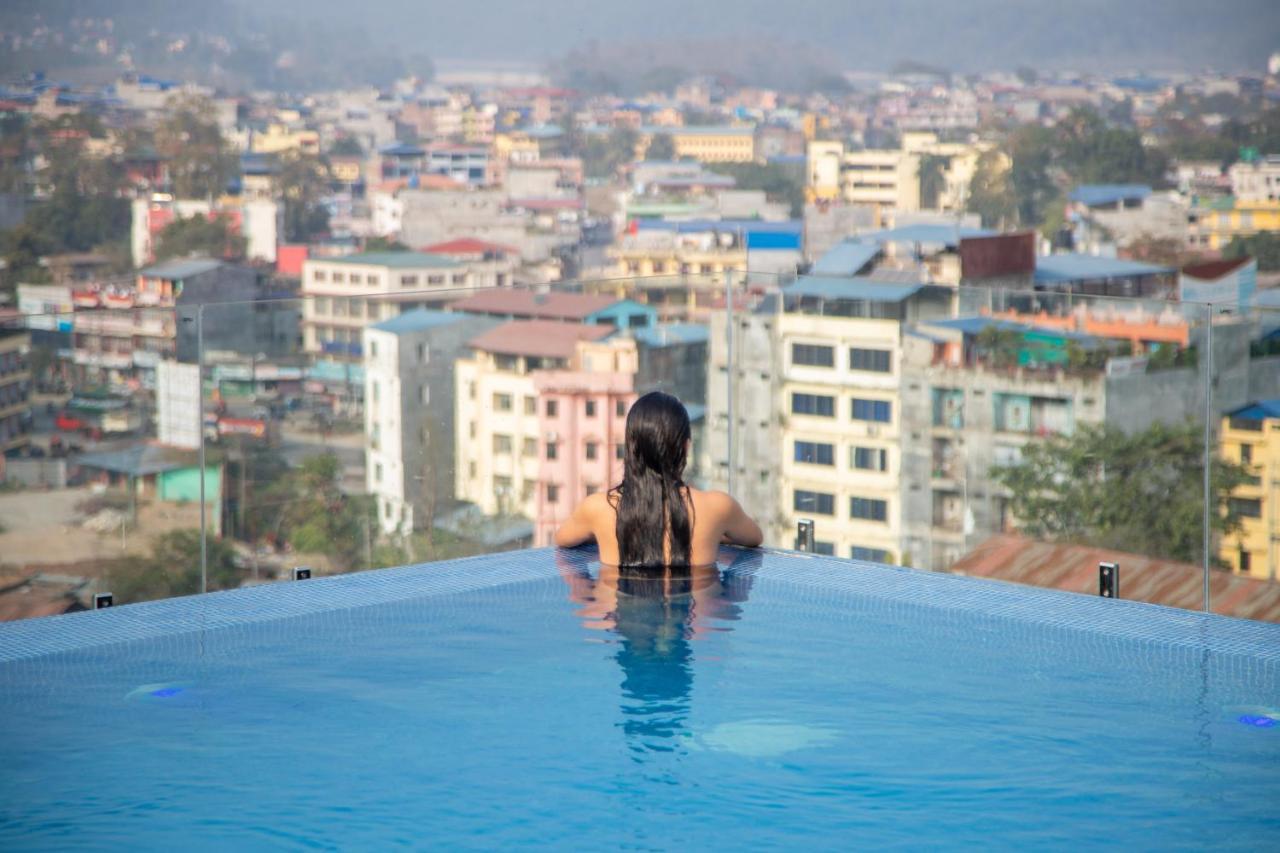 Hotel Siraichuli Читван Экстерьер фото