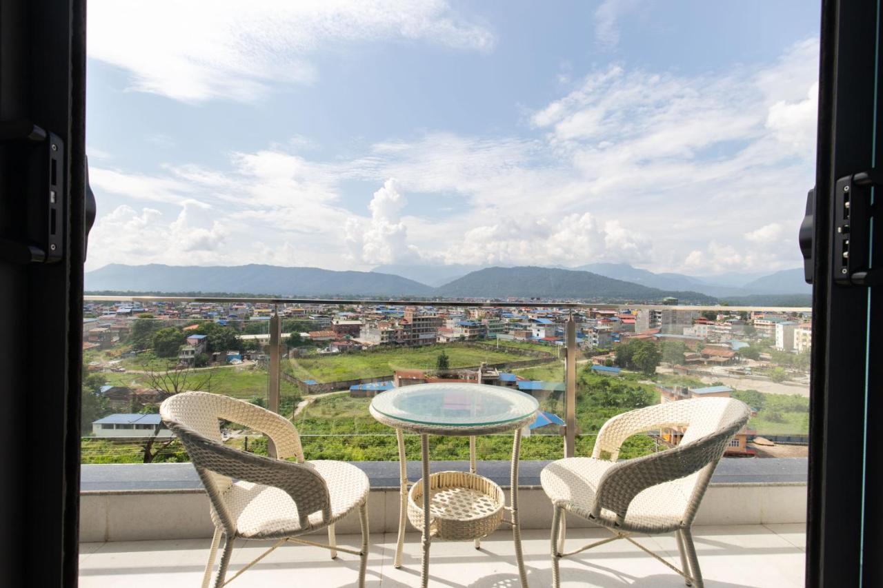 Hotel Siraichuli Читван Экстерьер фото